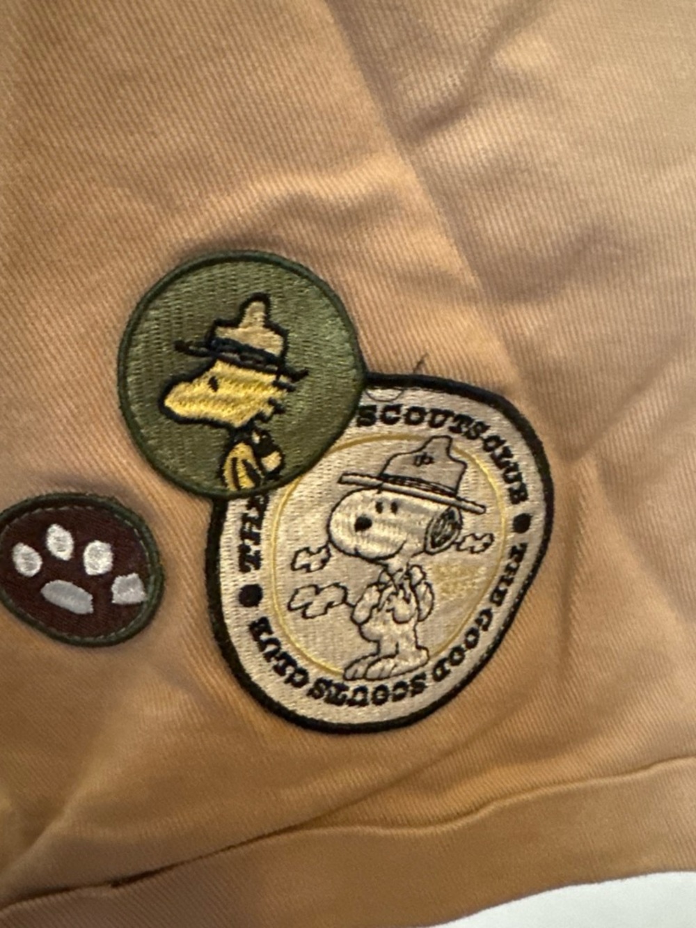 NWT BoxLunch Peanuts Snoopy Beagle Scout Camping Shortall Overalls L - Picture 3 of 7